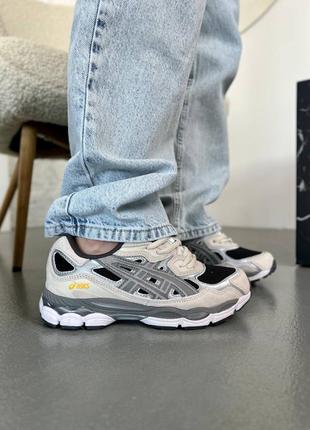 Женские кроссовки asics gel-nyc beige black ассикс бежевого с черными цветами