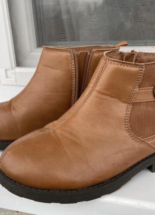 Дитячі черевики carter's