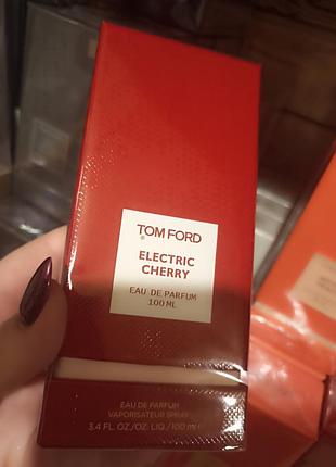 Electric cherry от tom ford