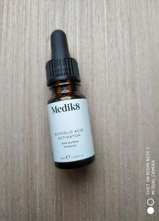 Medik8.glycolic acid.сироватка-активатор.