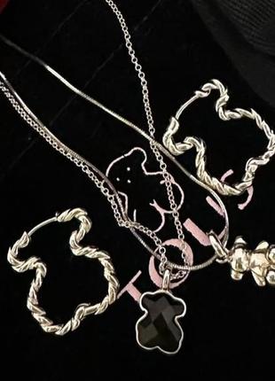 Серьги tous 🧸жгутики💓серёжки
серебро 925, фото реал💎кулон, подвеска tous, все украшения в наличии, в фирменой упаковке🎁присылаю дополнительные фото