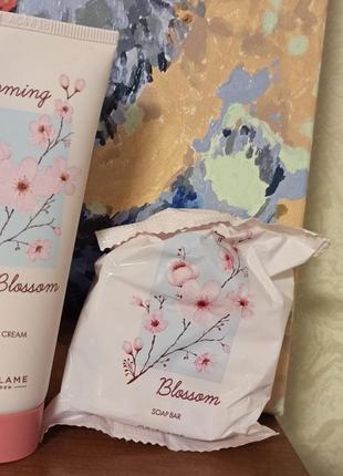 Набор для рук крем и мыло blooming blossom