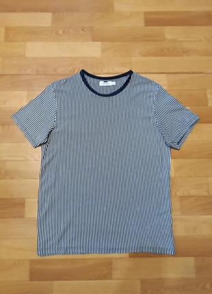 Якісна брендова футболка