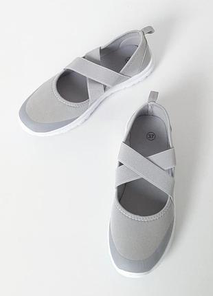 Легкие удобные мокасины