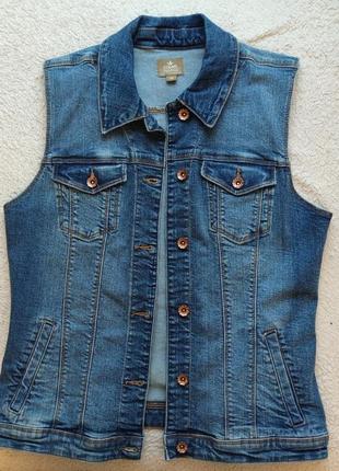 Жилетка джинсова colin's