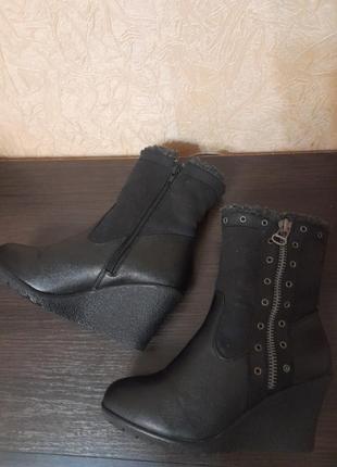 Продам новые сапоги lillley(6) на 39р