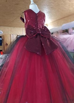 Червона бордова сукня на замовлення фатинова пишна випускна нарядна чорна в пол на 6-7 років