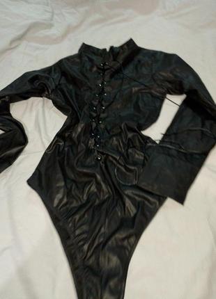 Боди шикарное под латекс