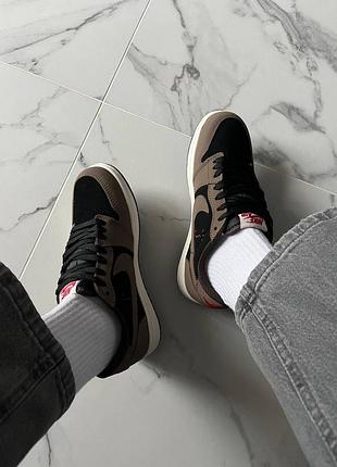 Jordan 1 low og sp travis scott brown mocha 3
