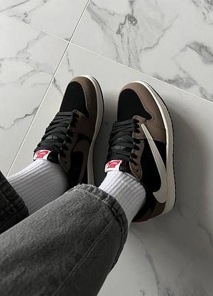 Jordan 1 low og sp travis scott brown mocha 2