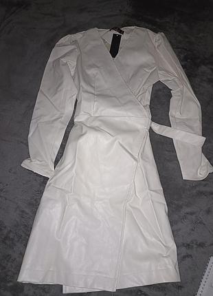 Платье