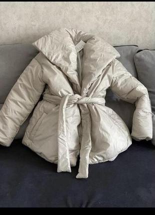 Куртка с поясом на запах черная дута