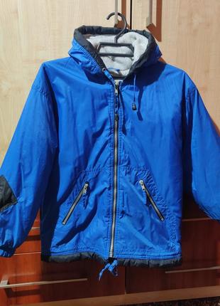 Куртка весна-осень на мальчика на 9-10 лет