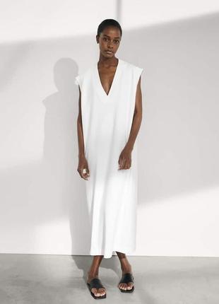 Длинное белое платье от massimo dutti