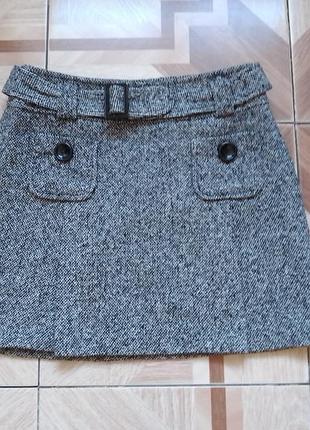 Теплая юбка с карманами и пояском от promod, состояние новой вещи