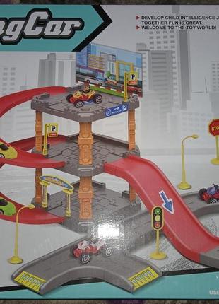 Трек,паркінг