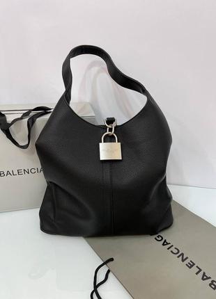 Сумка брендовая черная мешок кожаная с замком  люкс 🥰