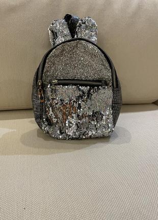 Рюкзак для дівчинки