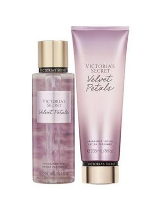Подарунковий набір victoria's secret velvet petals gift set (b/mist/250 ml + b/lot/236 ml)