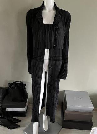 Issey miyake пальто подіум оригінал