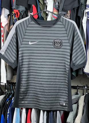 Футбольная футболка nike paris