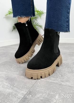 Черные женские зимние челси ботинки ботинки на бежевой подошве из натуральной замши замшевые зимние ботинки ботинки3 фото