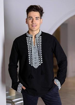 Мужская вышитая рубашка