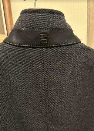 Абсолютно новое супер мужское пальто cinque