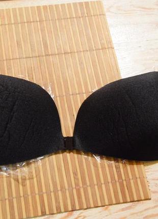 Бюст на силиконе без застежки липучка