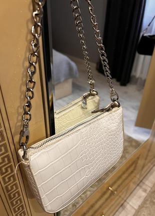 Сумочка bershka