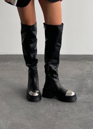 Ботфорти єврозима чорні з металевою фурнітурою