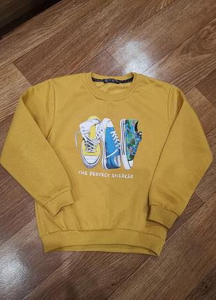 Свитшот на флисе на 5-6 лет