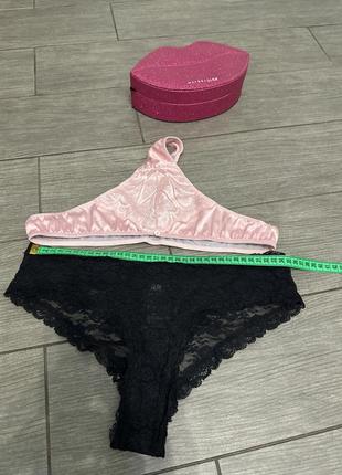 Трусики стрінги