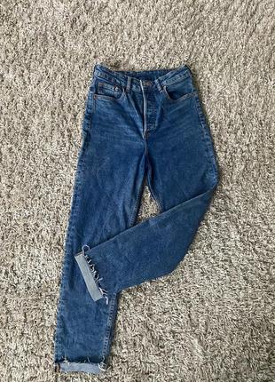Стильні жіночі джинси