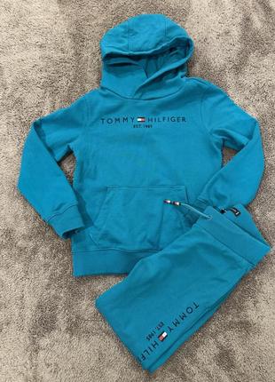 Спортивний костюм 122 см tommy hilfiger