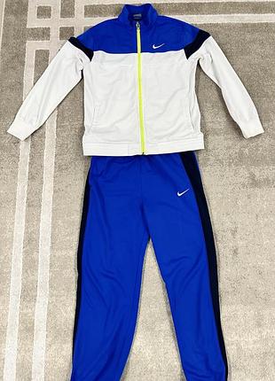 Спортивный костюм nike 158-170 рост. s-m