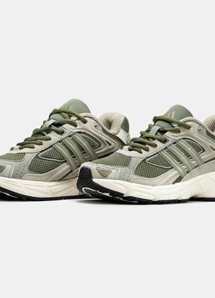Мужские кроссовки adidas response cl olive white 40-41-42-43-44-45