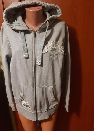 Продам худі.