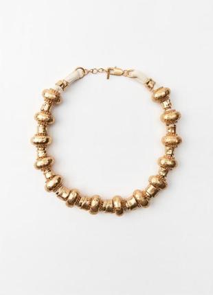 Намисто-шнурок із металевими деталями