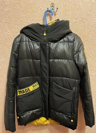 Куртка жіноча