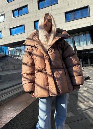 Стильный женский пуховик оверсайз