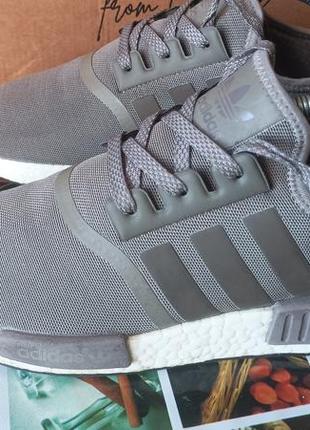 Кросівки adidas has been heavily promoting their