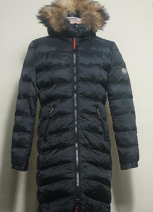 Женский длинный пуховик moncler