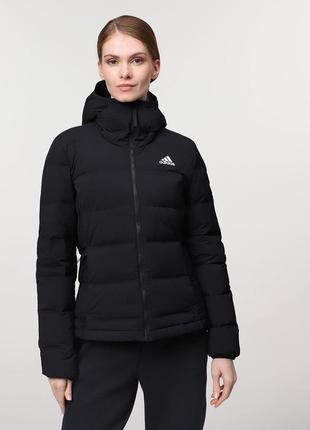 Женский пуховик adidas helionic hg8747 чорний regular fit
