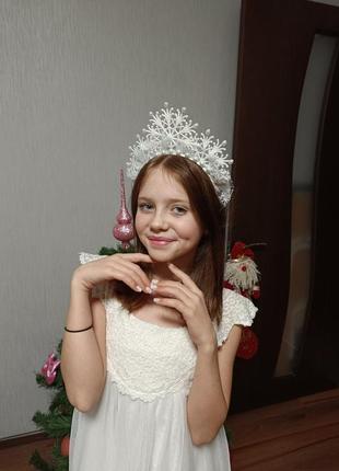 Корона снежинки снежной королевы метеолицы