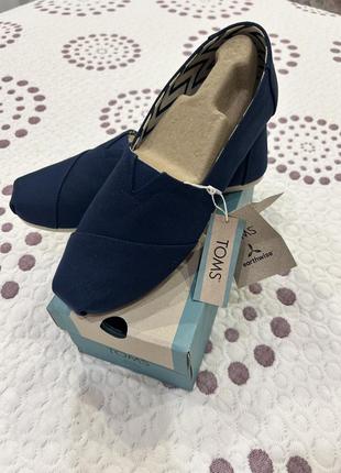 Новенькие супер удобные эскадрильи Toms оригинал