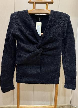 Свитер в наличии пушистый 22-23.