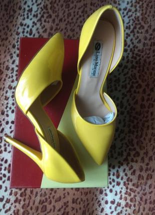 Туфли женские