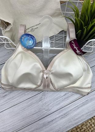 Бюстгальтер без кісточки та без поролону playtex
