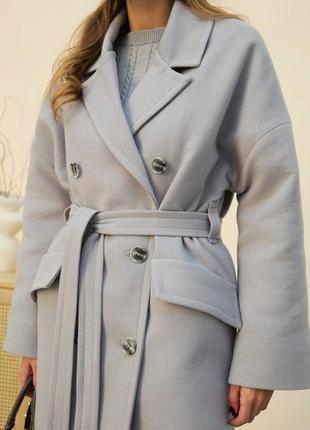 Жіноче якісне класичне тепле зимове сіре пальто з воротом